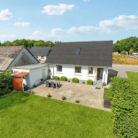 Holiday home Lovely In With Kitchen Bedsted Thy