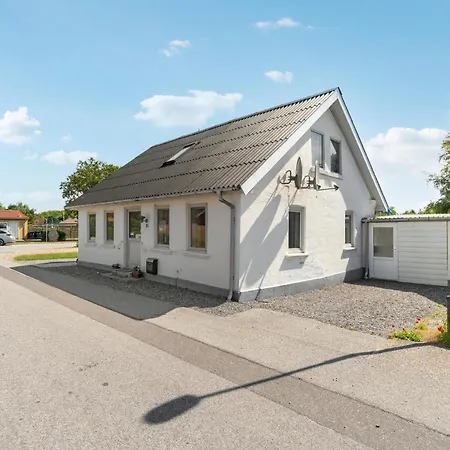 Holiday home 1 Bedroom Amazing In